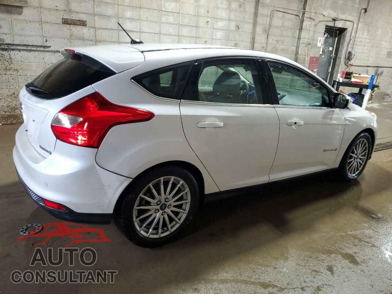 FORD FOCUS 2014 - 1FADP3R4XEL353376