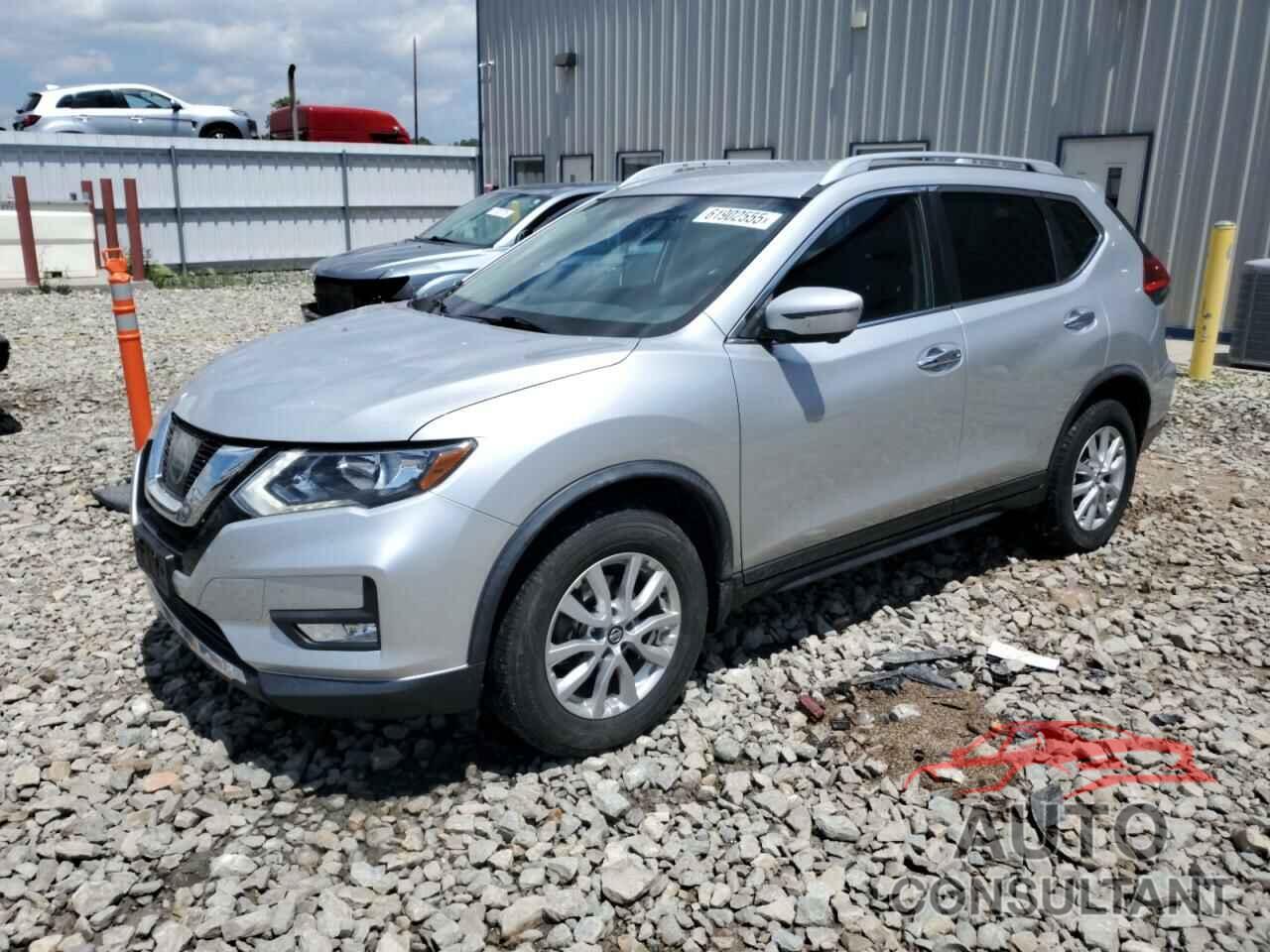 NISSAN ROGUE 2017 - KNMAT2MV7HP618108