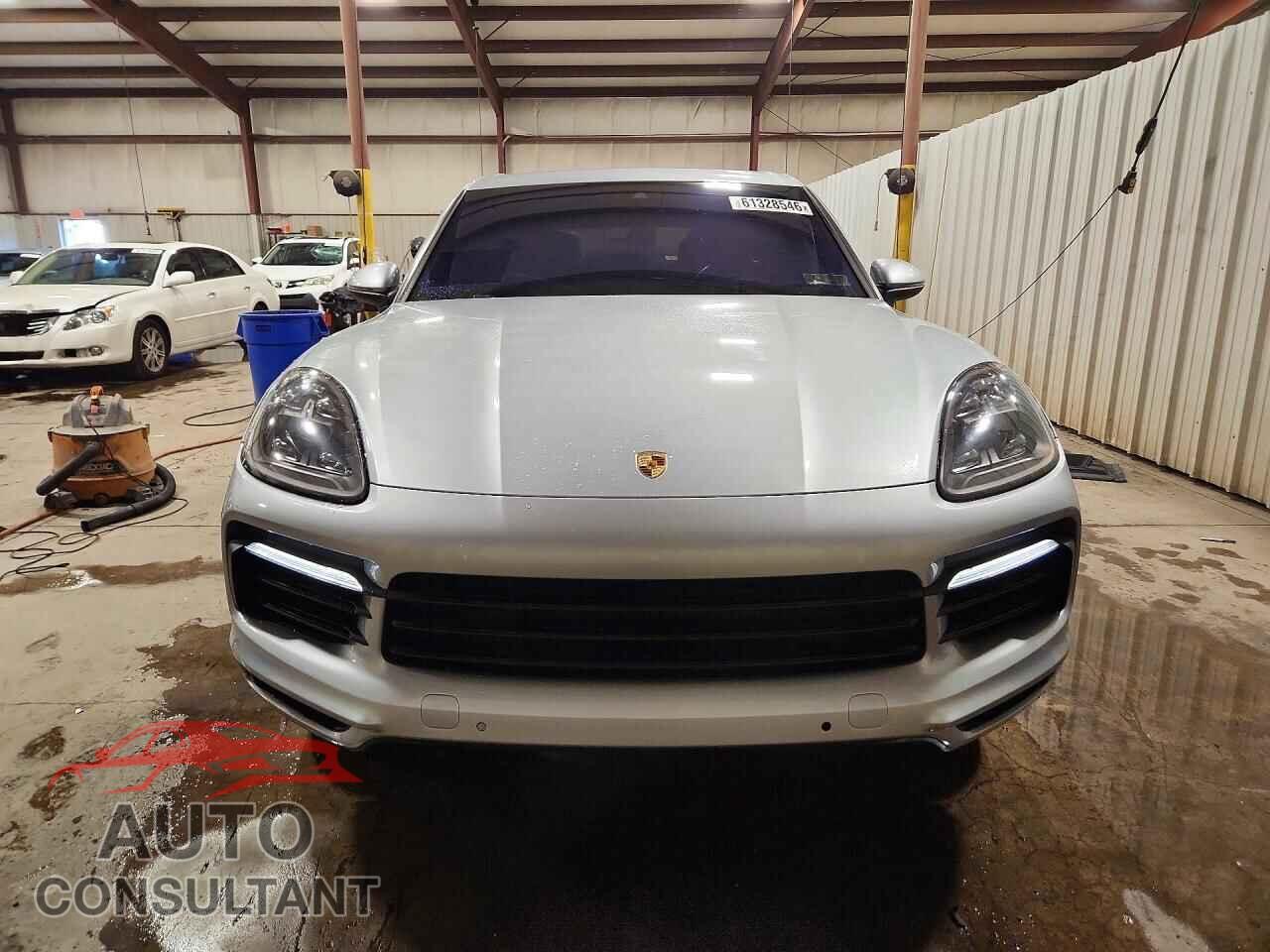 PORSCHE CAYENNE 2019 - WP1AA2AY1KDA03095