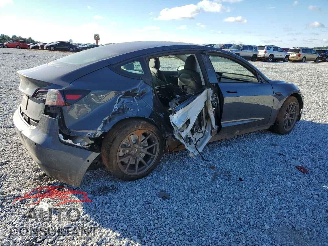 TESLA MODEL 3 2022 - 5YJ3E1EA5NF188769