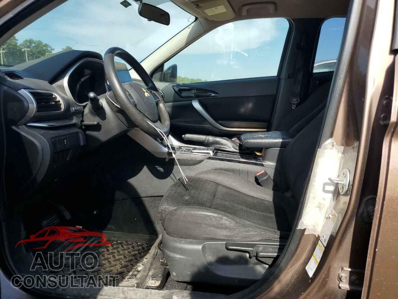 MITSUBISHI ECLIPSE 2018 - JA4AT4AA9JZ068282