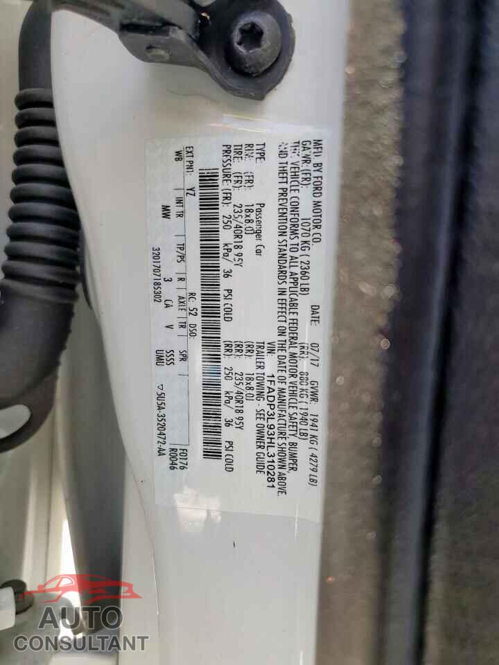 FORD FOCUS 2017 - 1FADP3L93HL310281