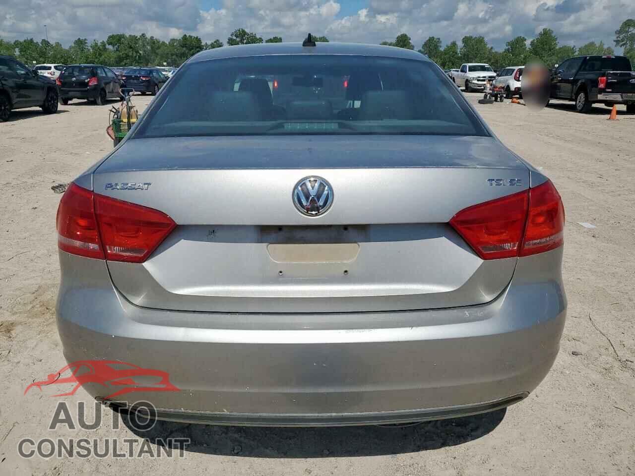 VOLKSWAGEN PASSAT 2014 - 1VWBS7A36EC049632
