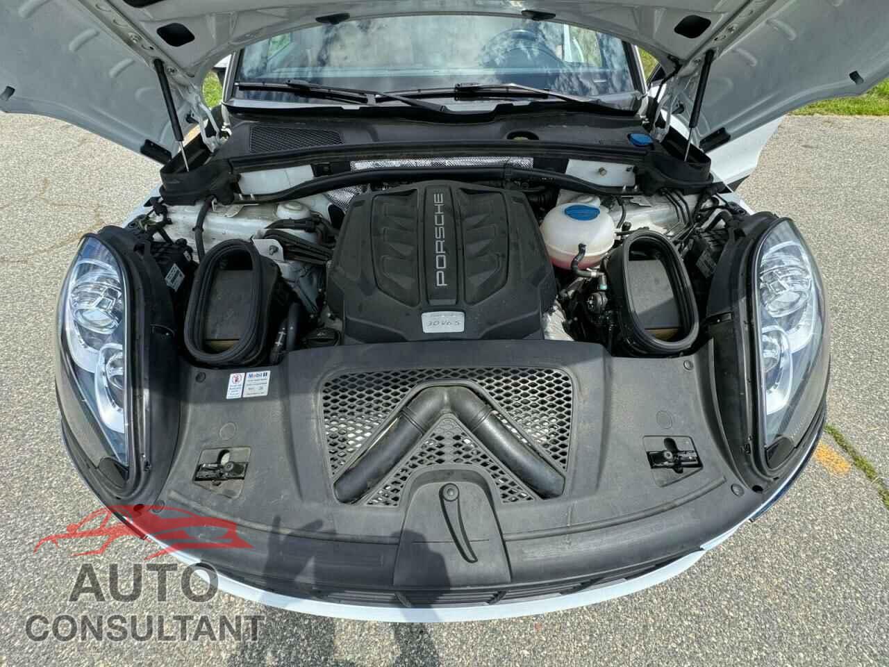 PORSCHE MACAN 2018 - WP1AB2A53JLB31409