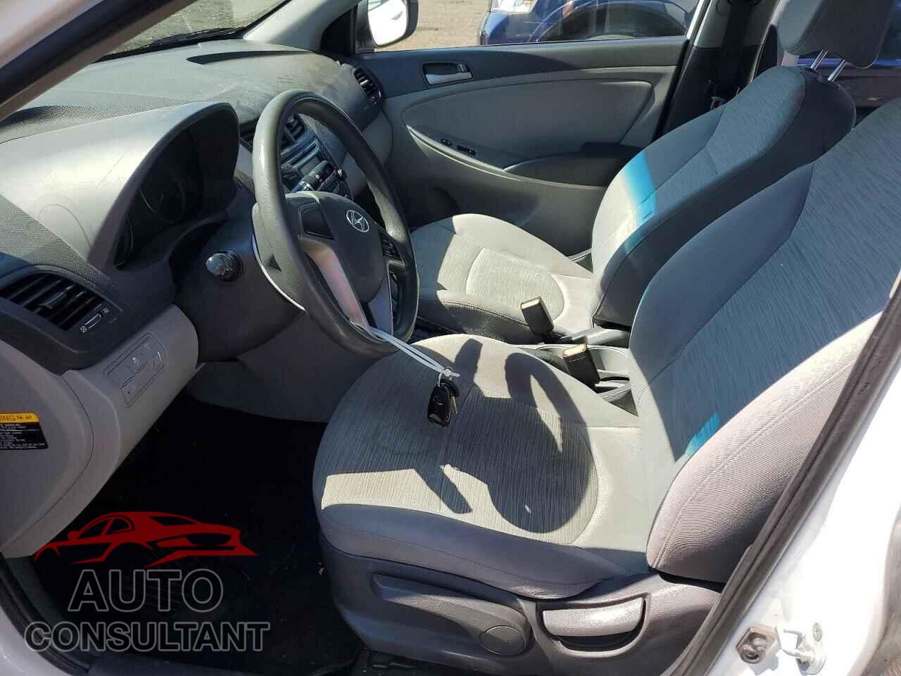 HYUNDAI ACCENT 2017 - KMHCT5AE4HU310941