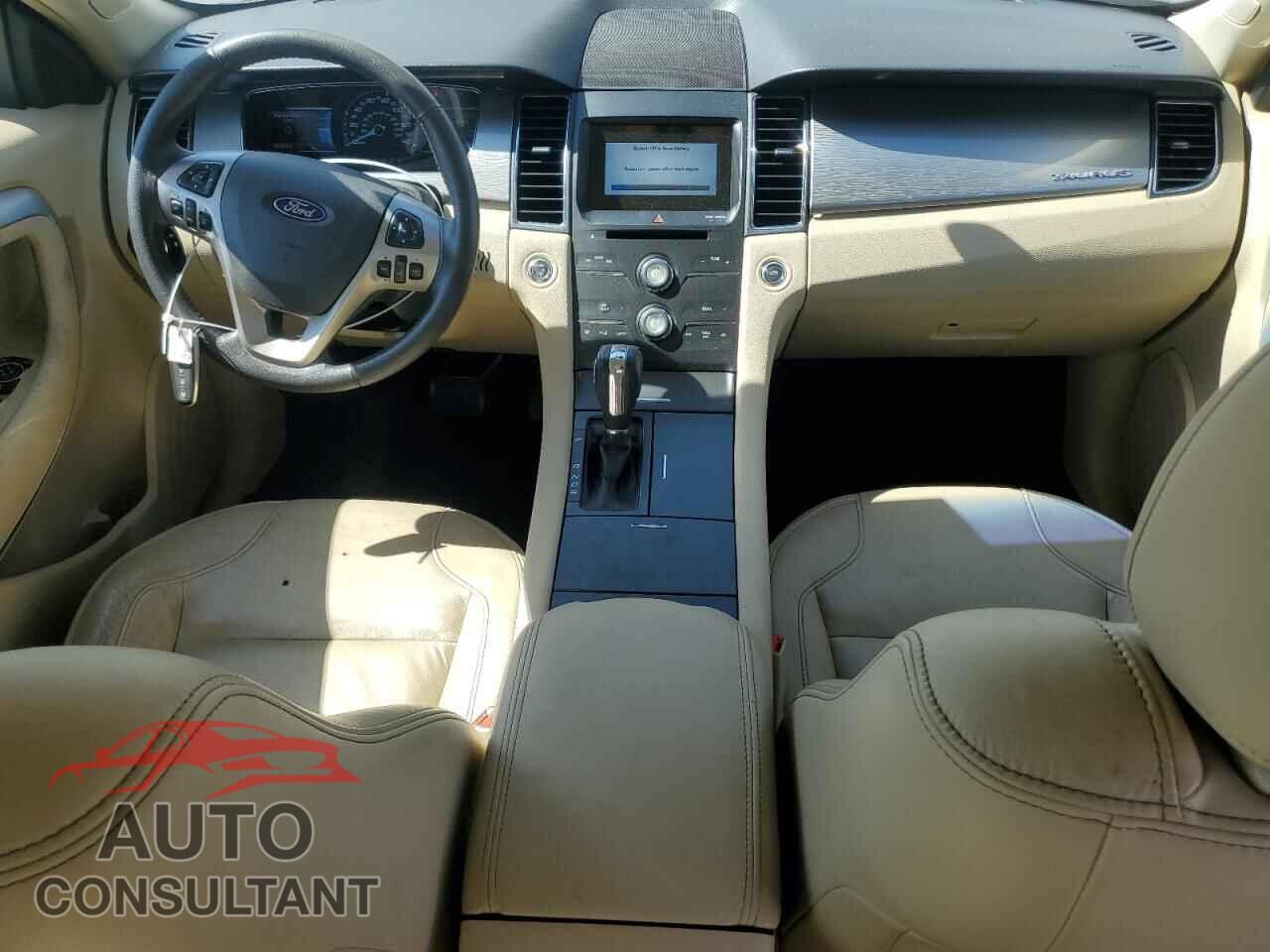 FORD TAURUS 2017 - 1FAHP2E86HG114795