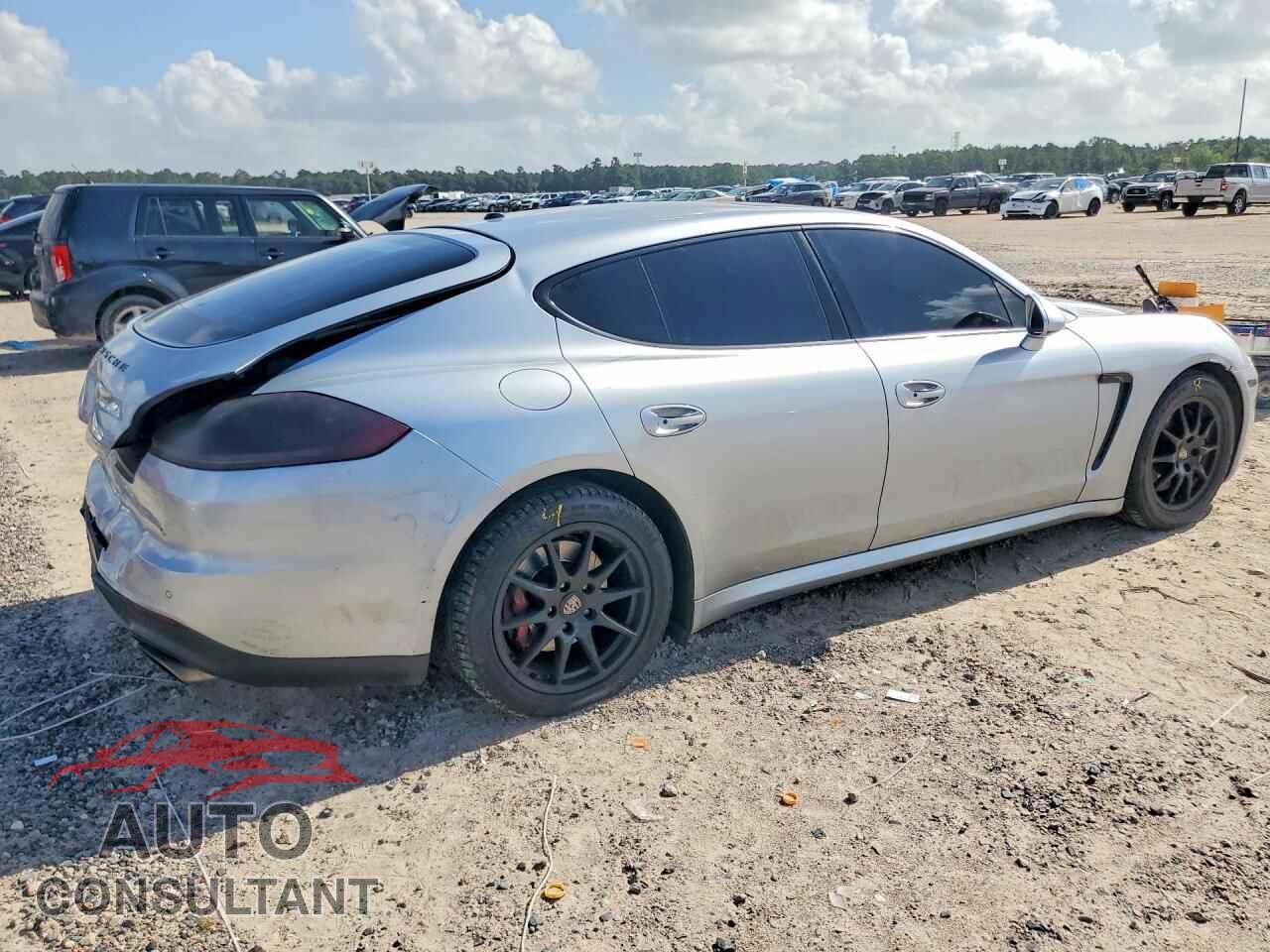 PORSCHE PANAMERA 2015 - WP0AA2A73FL004012