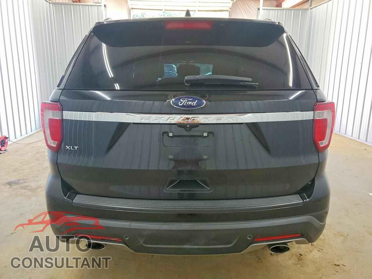 FORD EXPLORER 2018 - 1FM5K7D80JGB26033