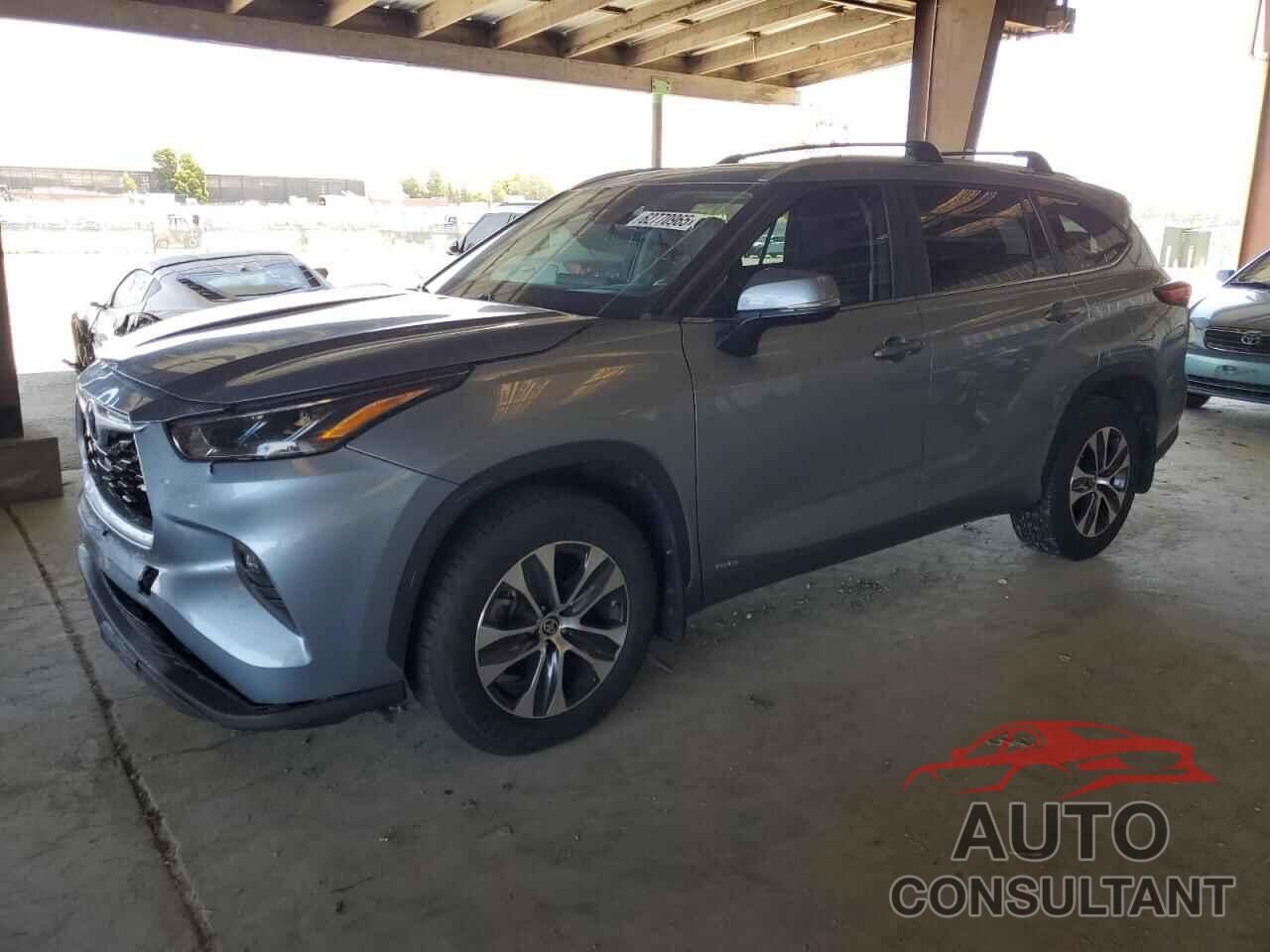 TOYOTA HIGHLANDER 2023 - 5TDKBRCH3PS588301