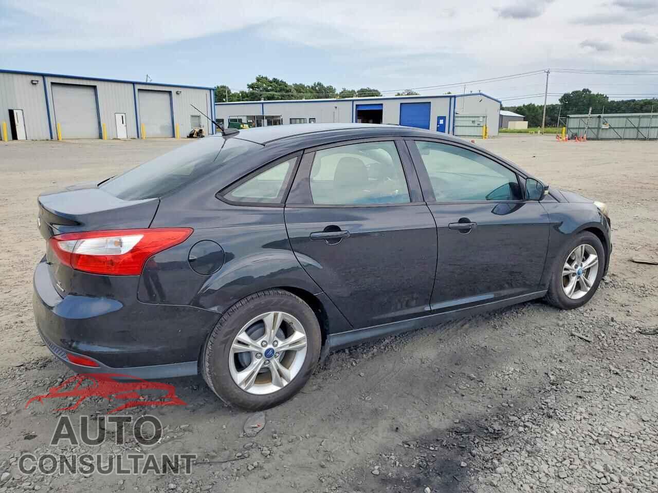 FORD FOCUS 2014 - 1FADP3F2XEL133111