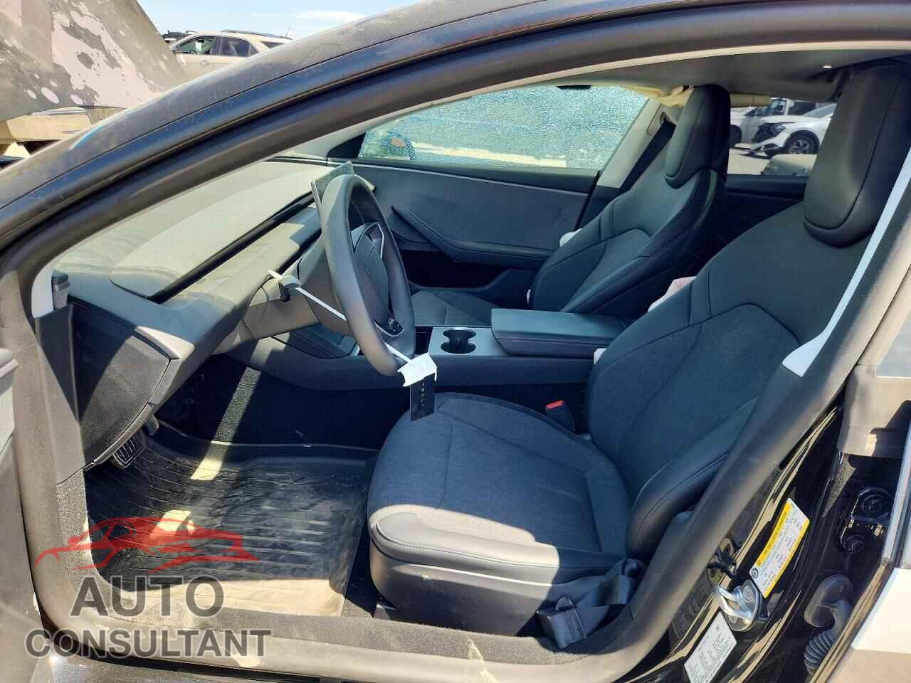 TESLA MODEL 3 2026 - 5YJ3E1EA6TF146544
