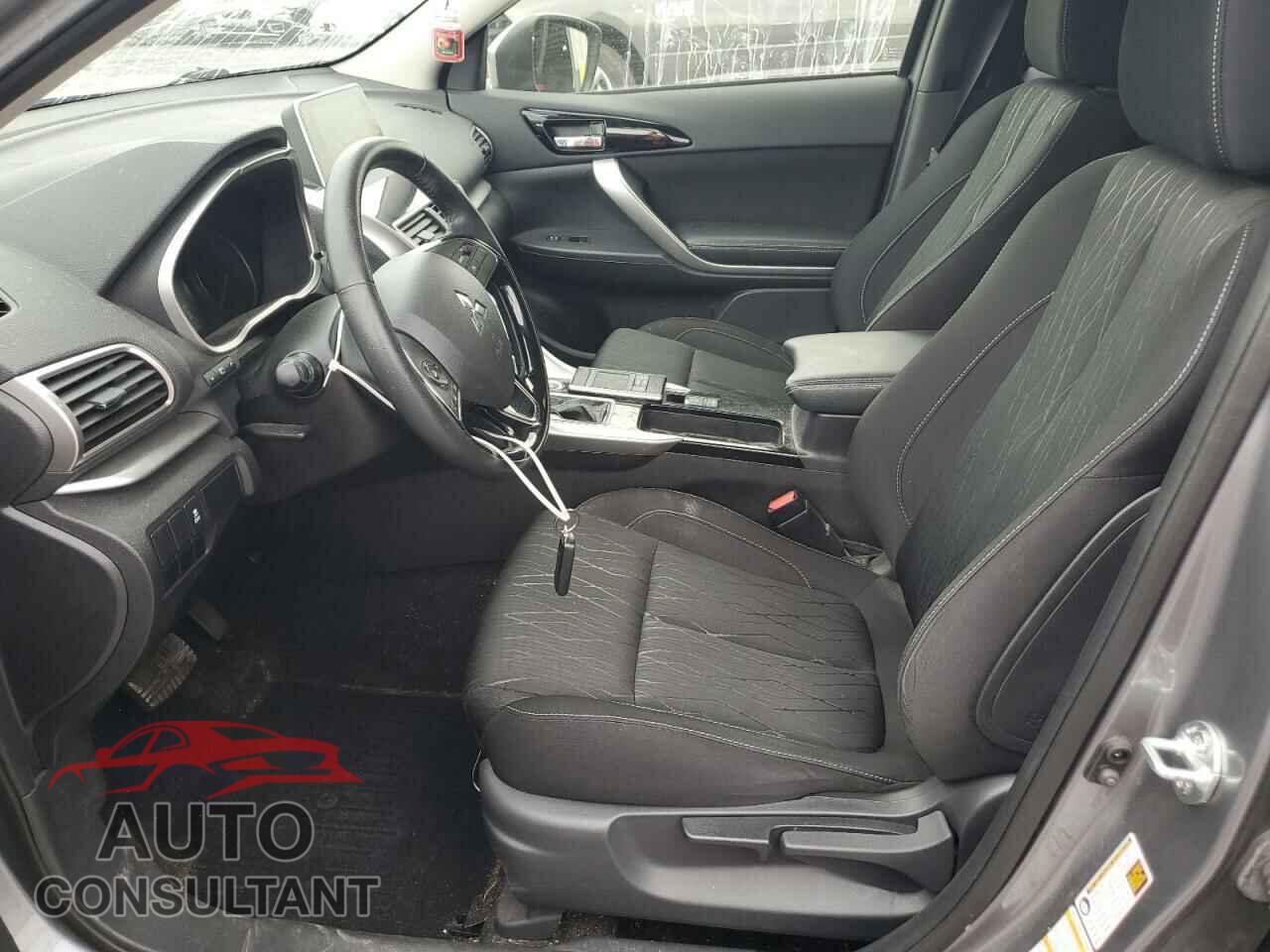 MITSUBISHI ECLIPSE 2018 - JA4AT5AA0JZ040456