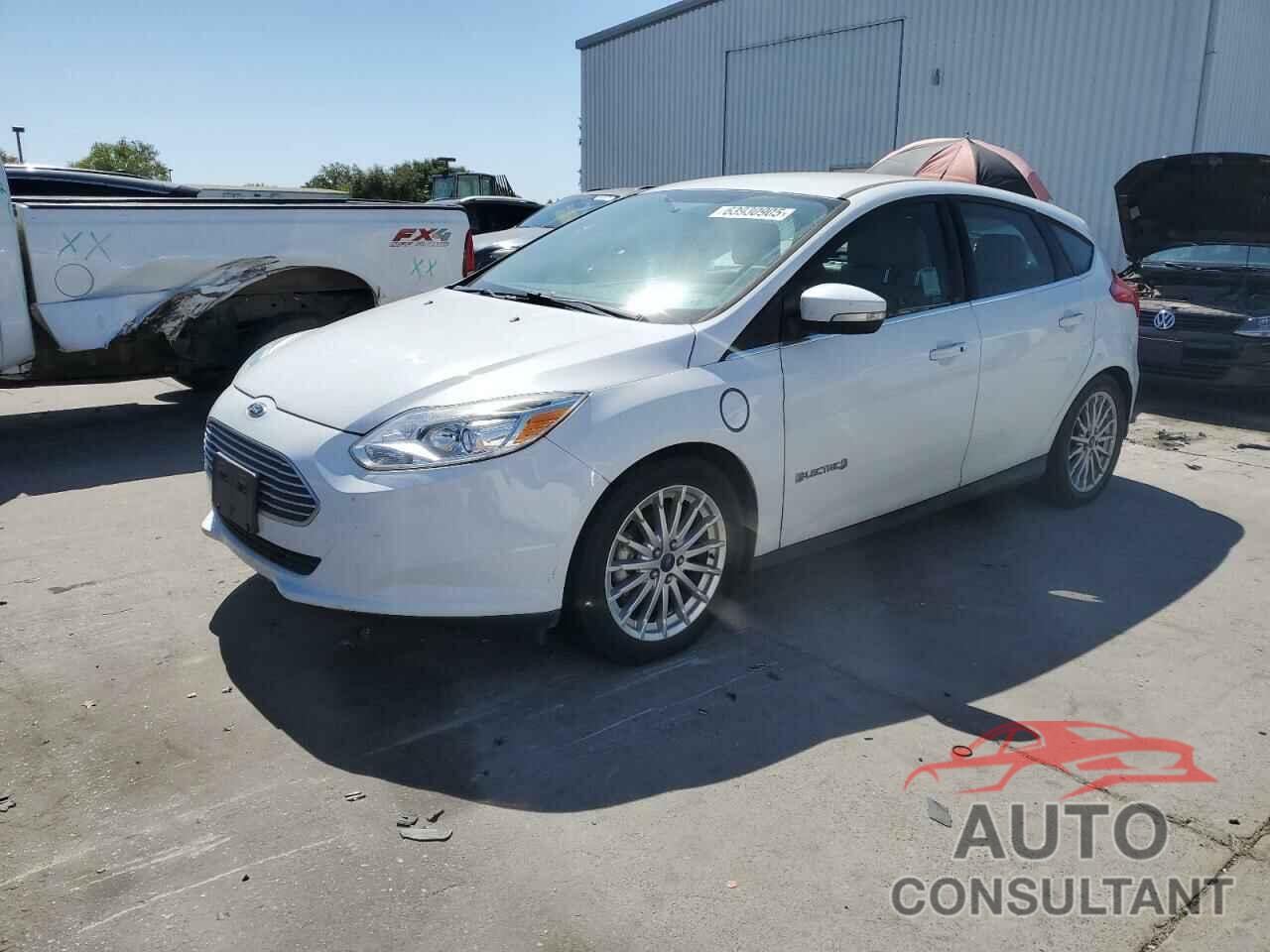 FORD FOCUS 2016 - 1FADP3R47GL216219