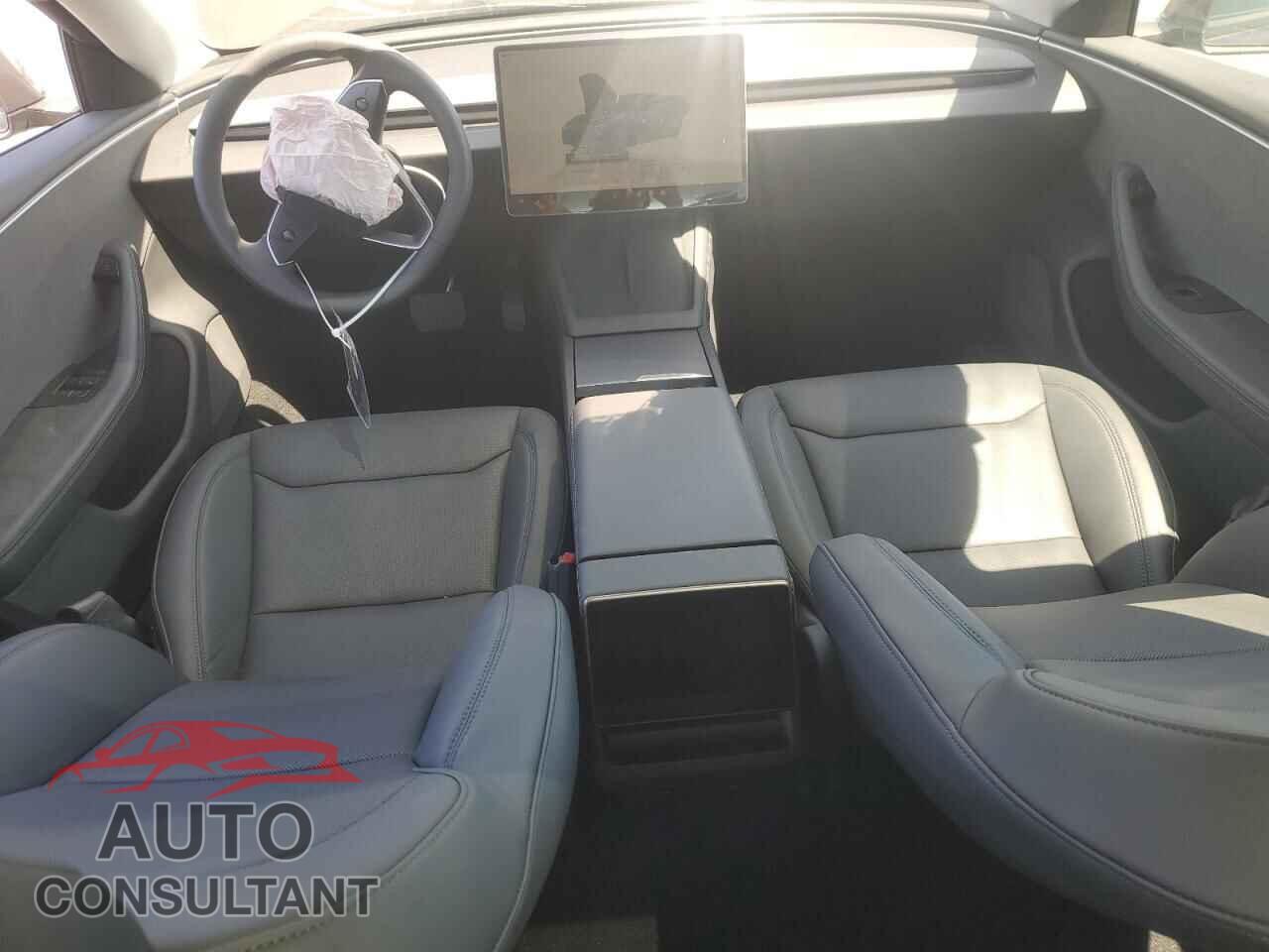 TESLA MODEL 3 2025 - 5YJ3E1EA2SF939368