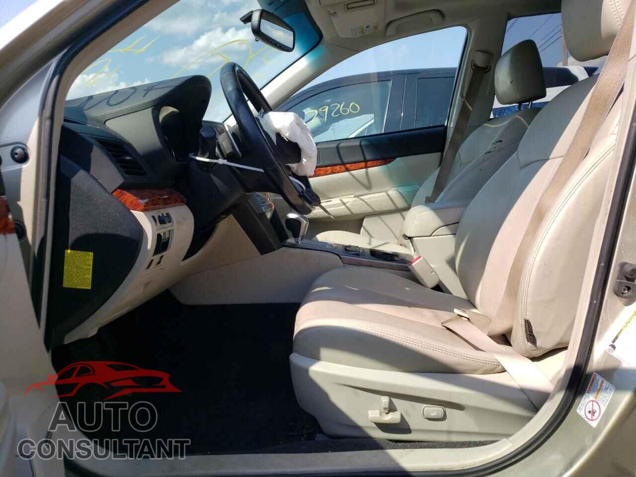 SUBARU OUTBACK 2010 - 4S4BRBLC9A3375526