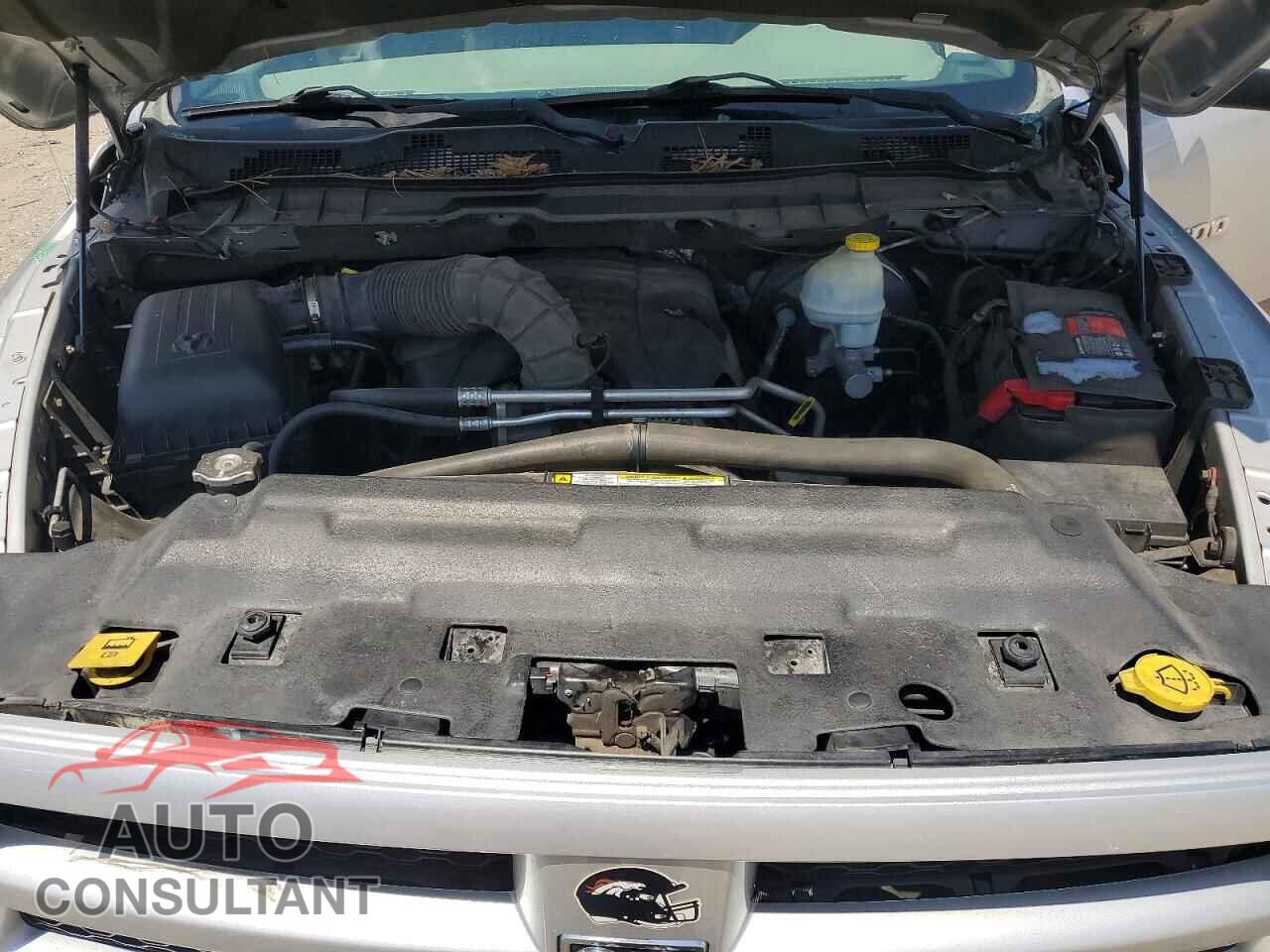 DODGE RAM 1500 2012 - 1C6RD7LT0CS161426