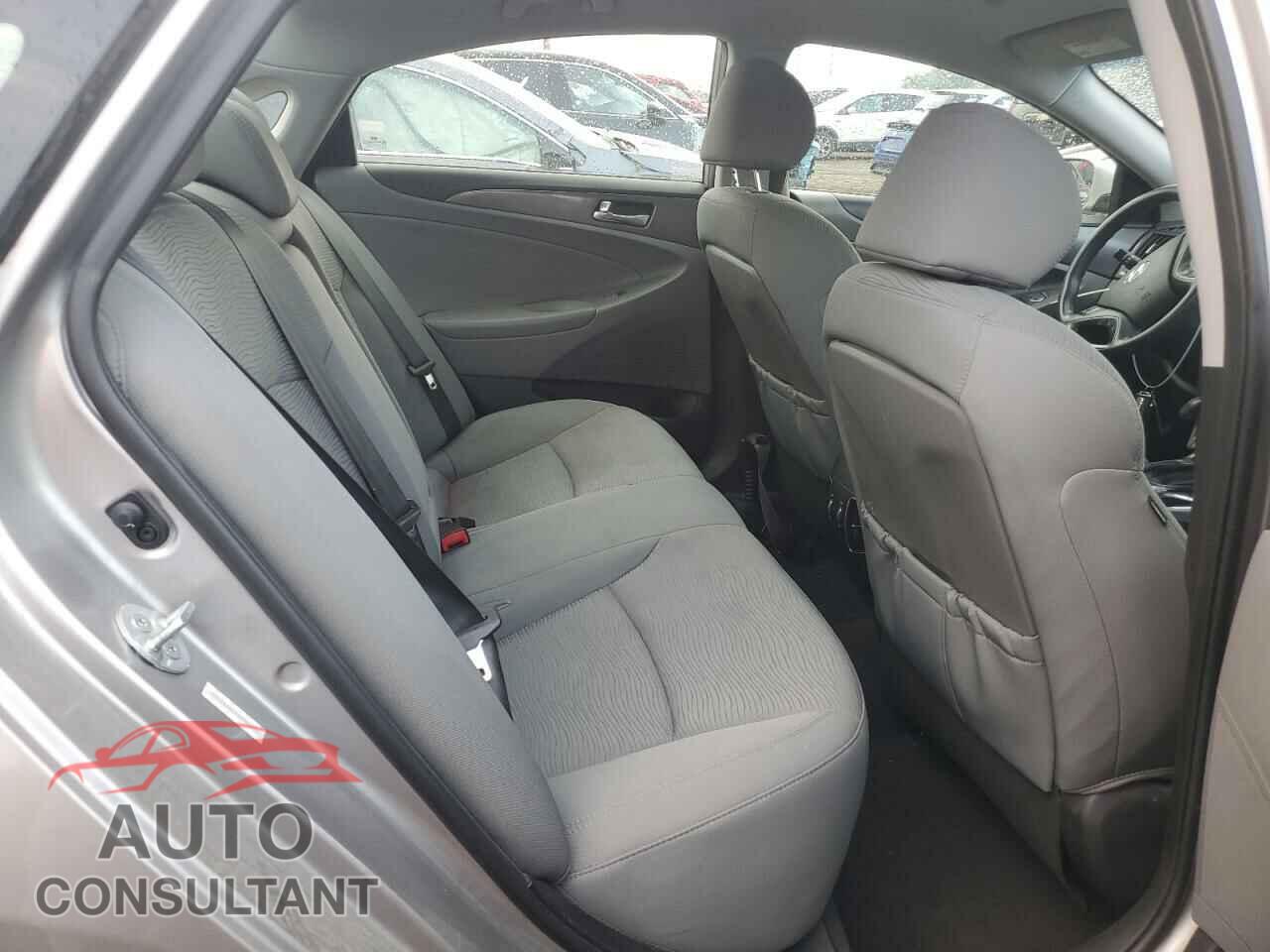 HYUNDAI SONATA 2013 - KMHEC4A45DA067114