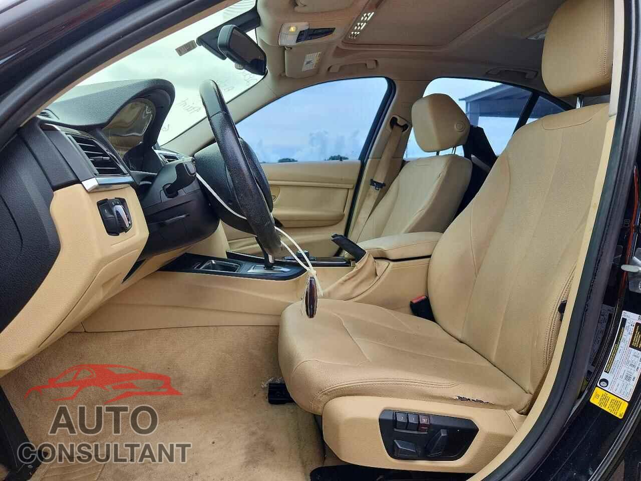 BMW 3 SERIES 2015 - WBA3A5C51FF609146