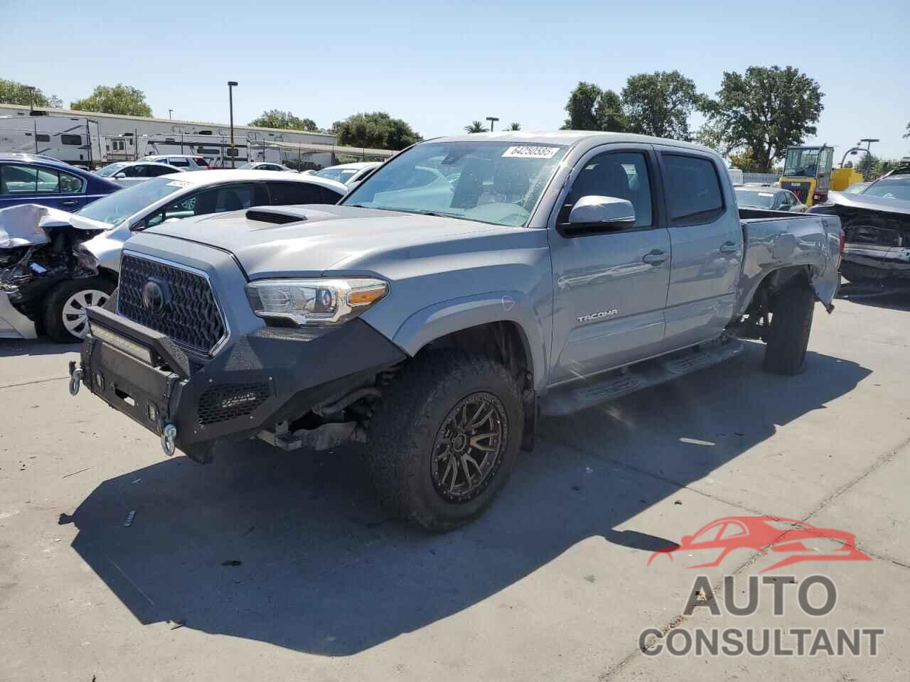 TOYOTA TACOMA 2018 - 3TMBZ5DN1JM013291