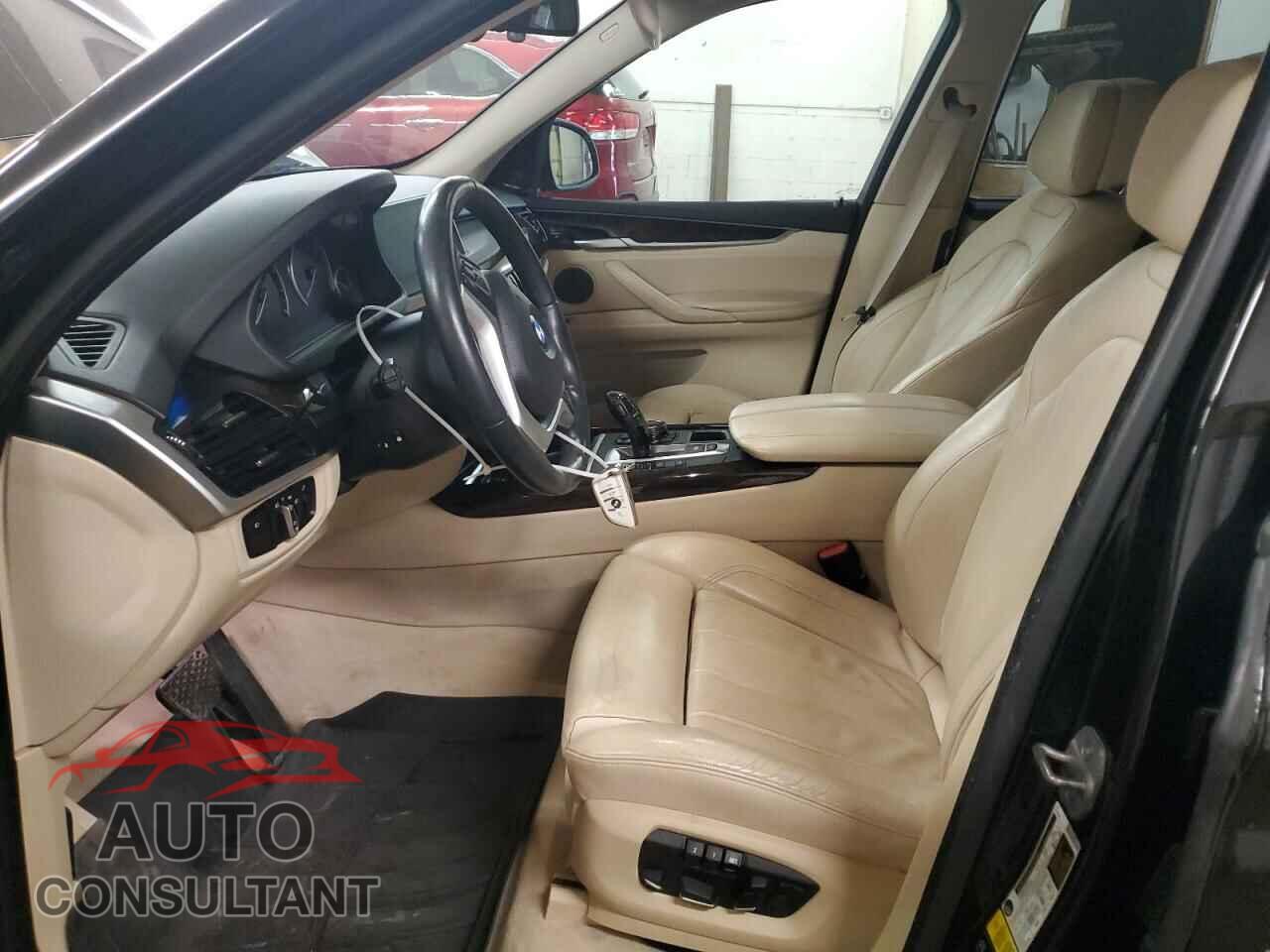 BMW X5 2015 - 5UXKR6C52F0J77696