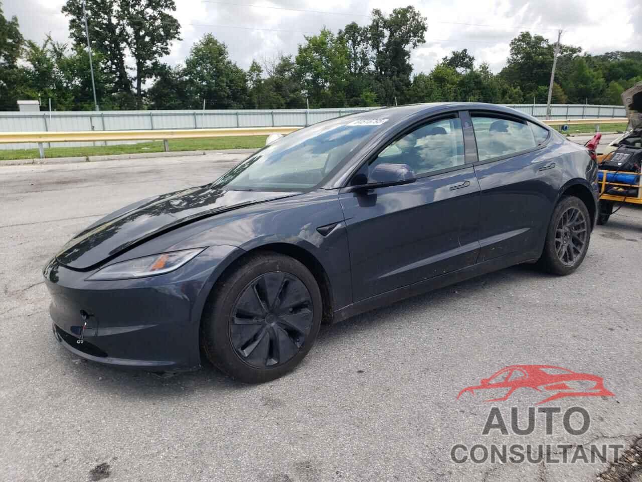 TESLA MODEL 3 2024 - 5YJ3E1EA1RF736482