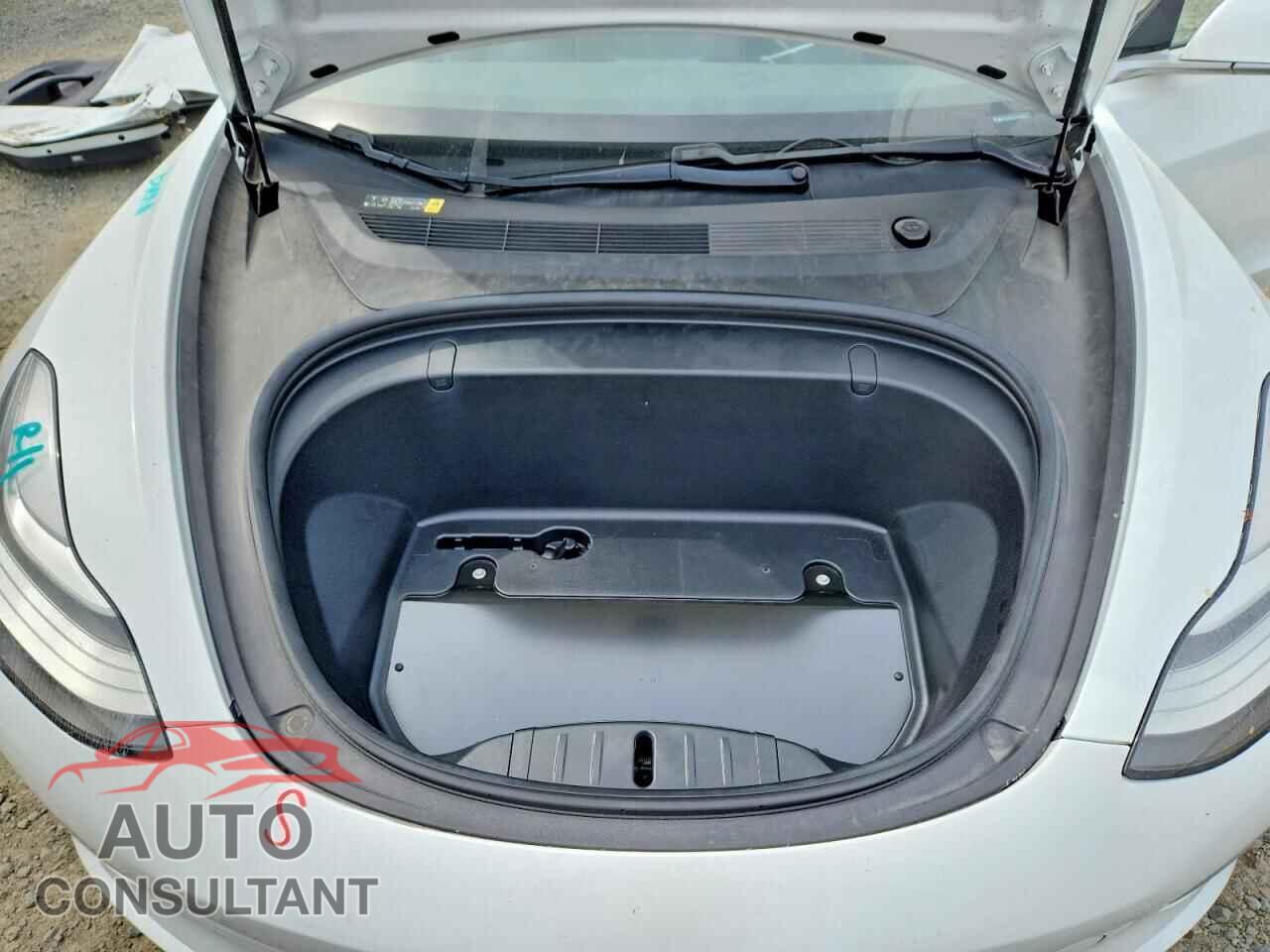 TESLA MODEL 3 2018 - 5YJ3E1EA7JF035255
