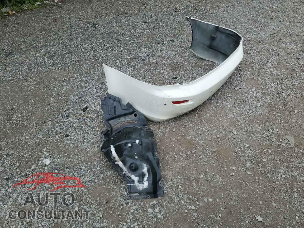LEXUS IS 2011 - JTHFF2C28B2518526