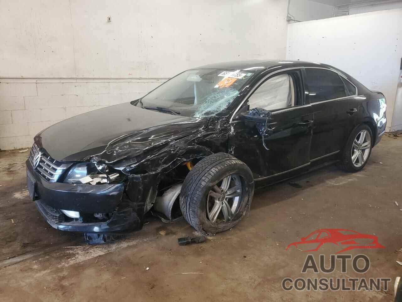 VOLKSWAGEN PASSAT 2015 - 1VWCV7A31FC001565
