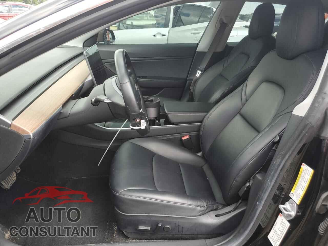 TESLA MODEL 3 2018 - 5YJ3E1EB7JF067910