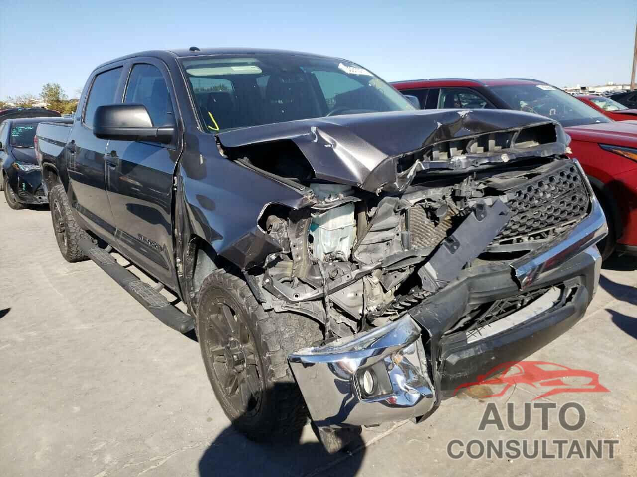 TOYOTA TUNDRA 2018 - 5TFEM5F18JX125571