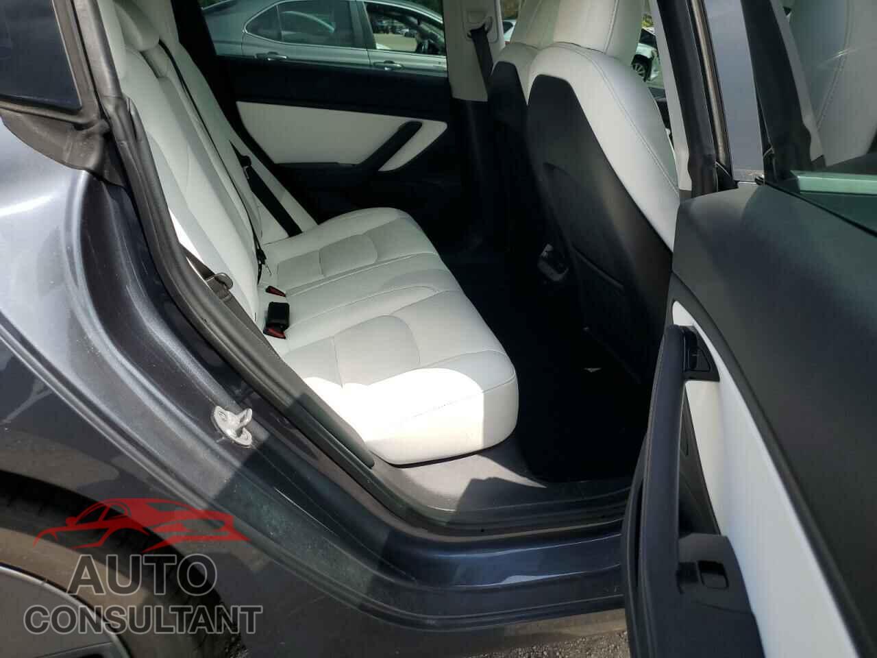 TESLA MODEL 3 2020 - 5YJ3E1EB3LF621852