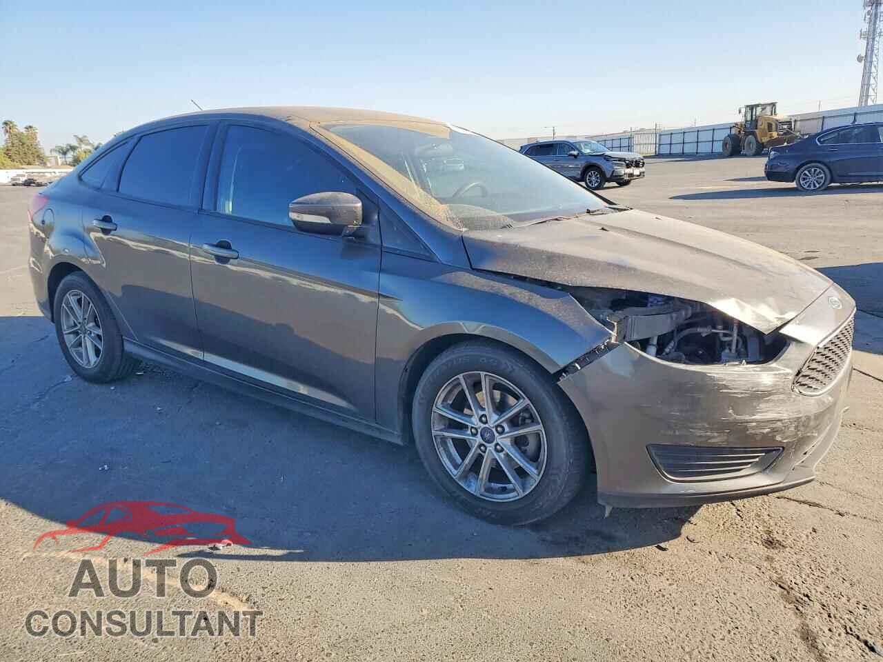 FORD FOCUS 2017 - 1FADP3F26HL285715