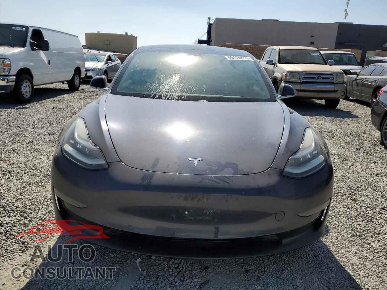 TESLA MODEL 3 2019 - 5YJ3E1EB3KF212295