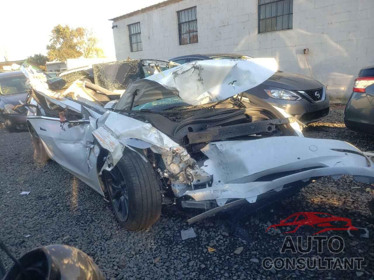 TESLA MODEL 3 2020 - 5YJ3E1EB6LF618735