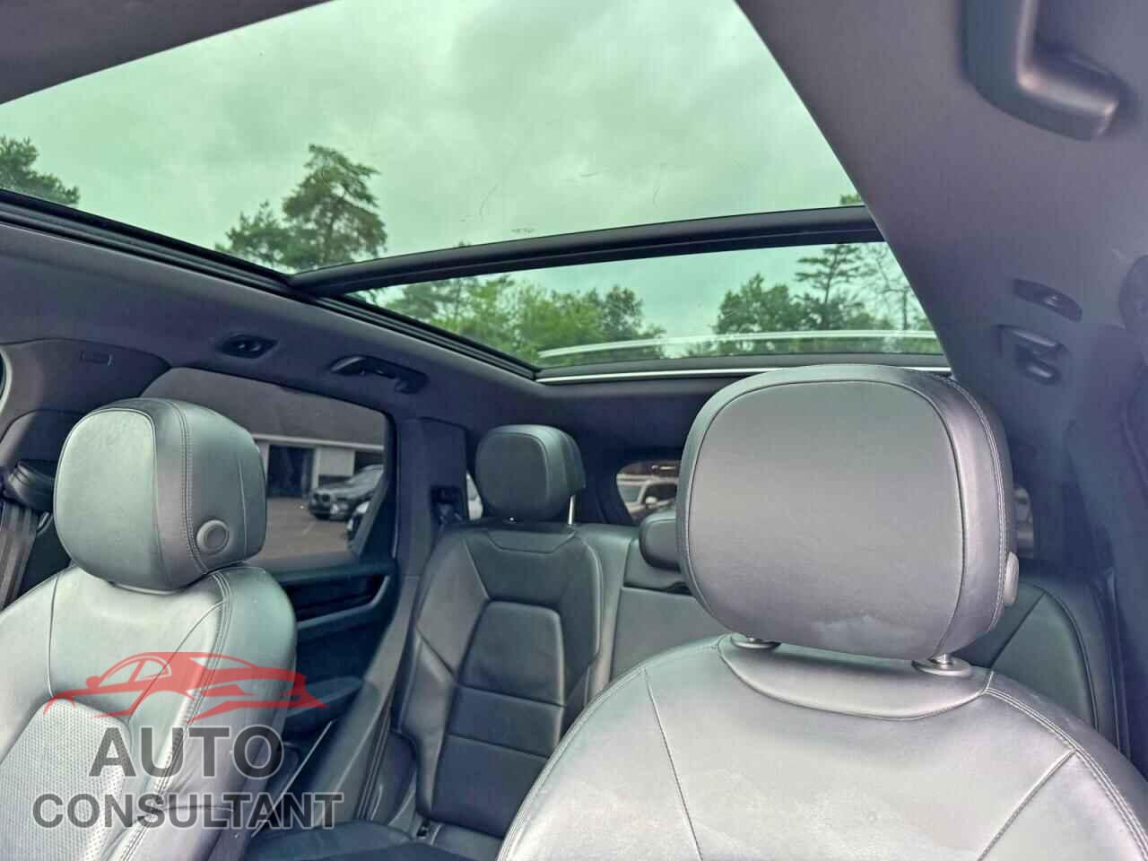PORSCHE CAYENNE 2019 - WP1AA2AY9KDA09016