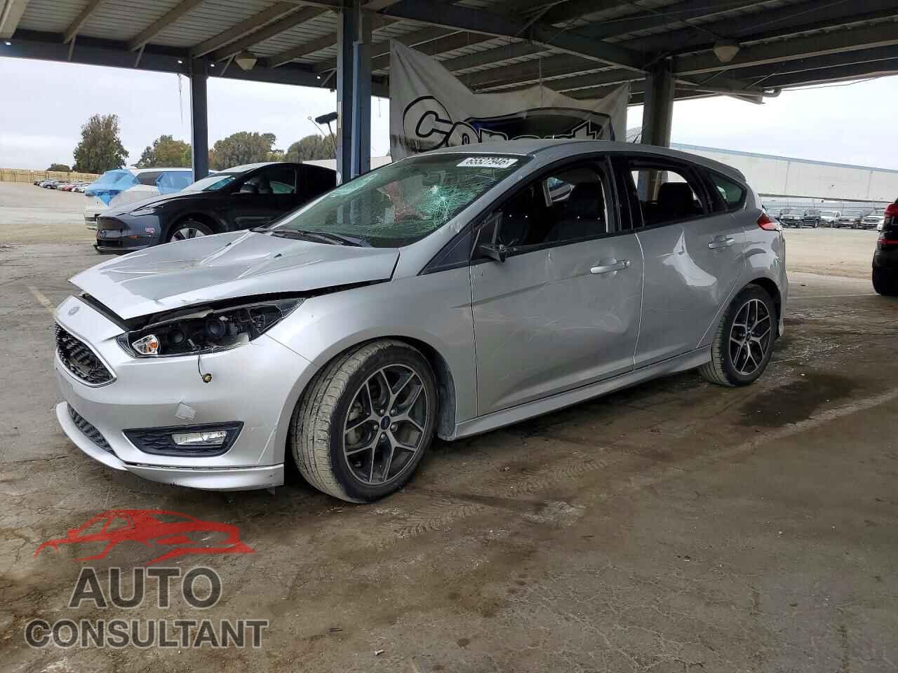 FORD FOCUS 2016 - 1FADP3K2XGL301709