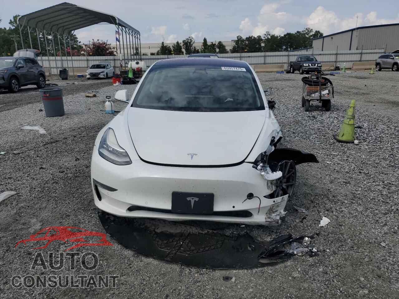 TESLA MODEL 3 2019 - 5YJ3E1EB9KF199682