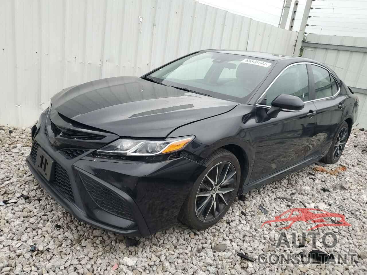 TOYOTA CAMRY 2022 - 4T1G11AK3NU675094