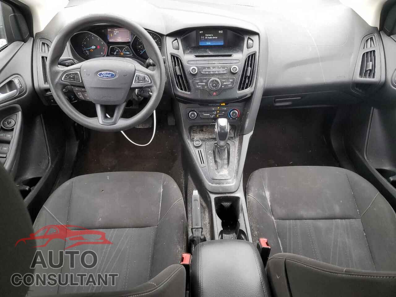 FORD FOCUS 2015 - 1FADP3F28FL202640