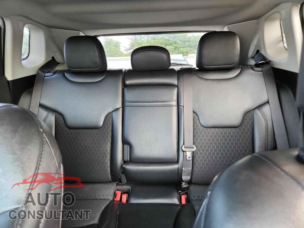 JEEP COMPASS 2019 - 3C4NJDBB6KT745060
