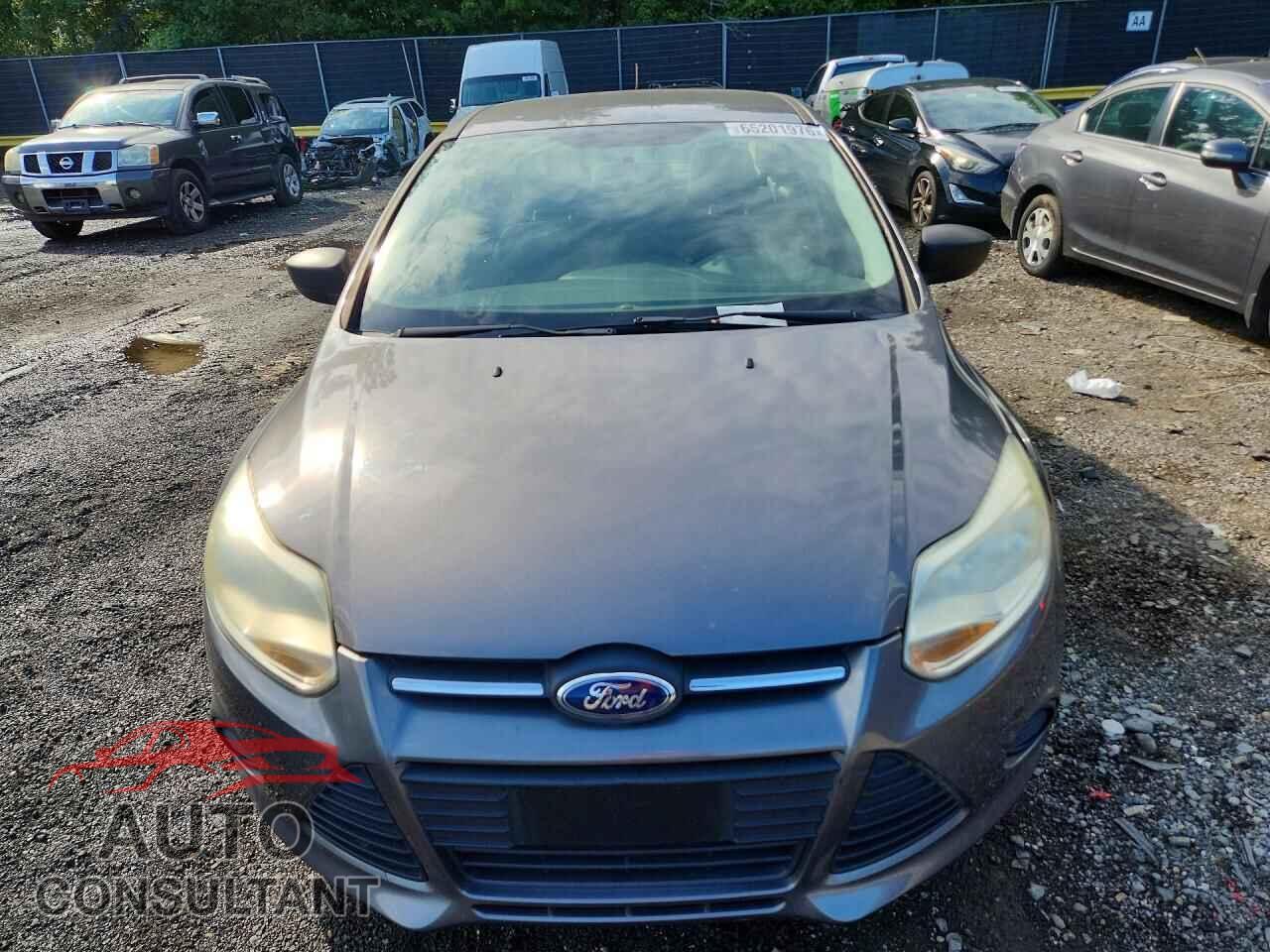 FORD FOCUS 2014 - 1FADP3E22EL426955
