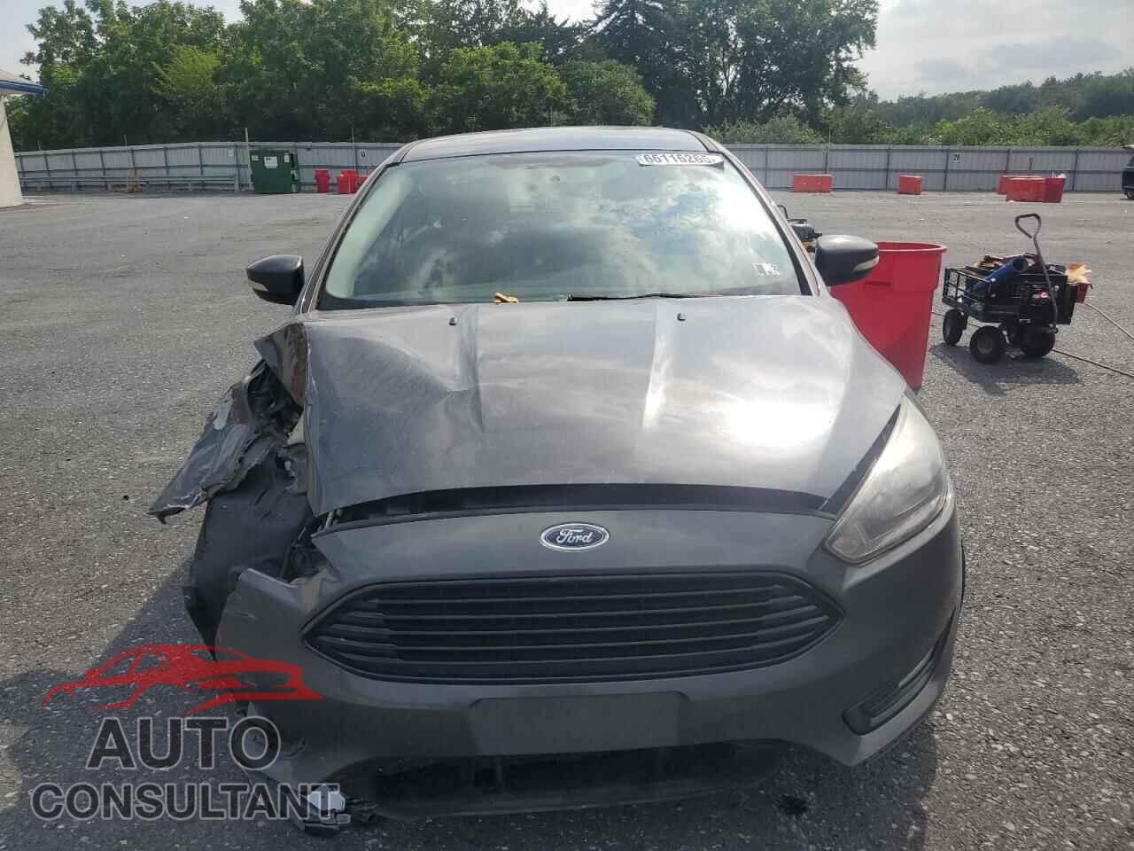 FORD FOCUS 2017 - 1FADP3FE9HL297643