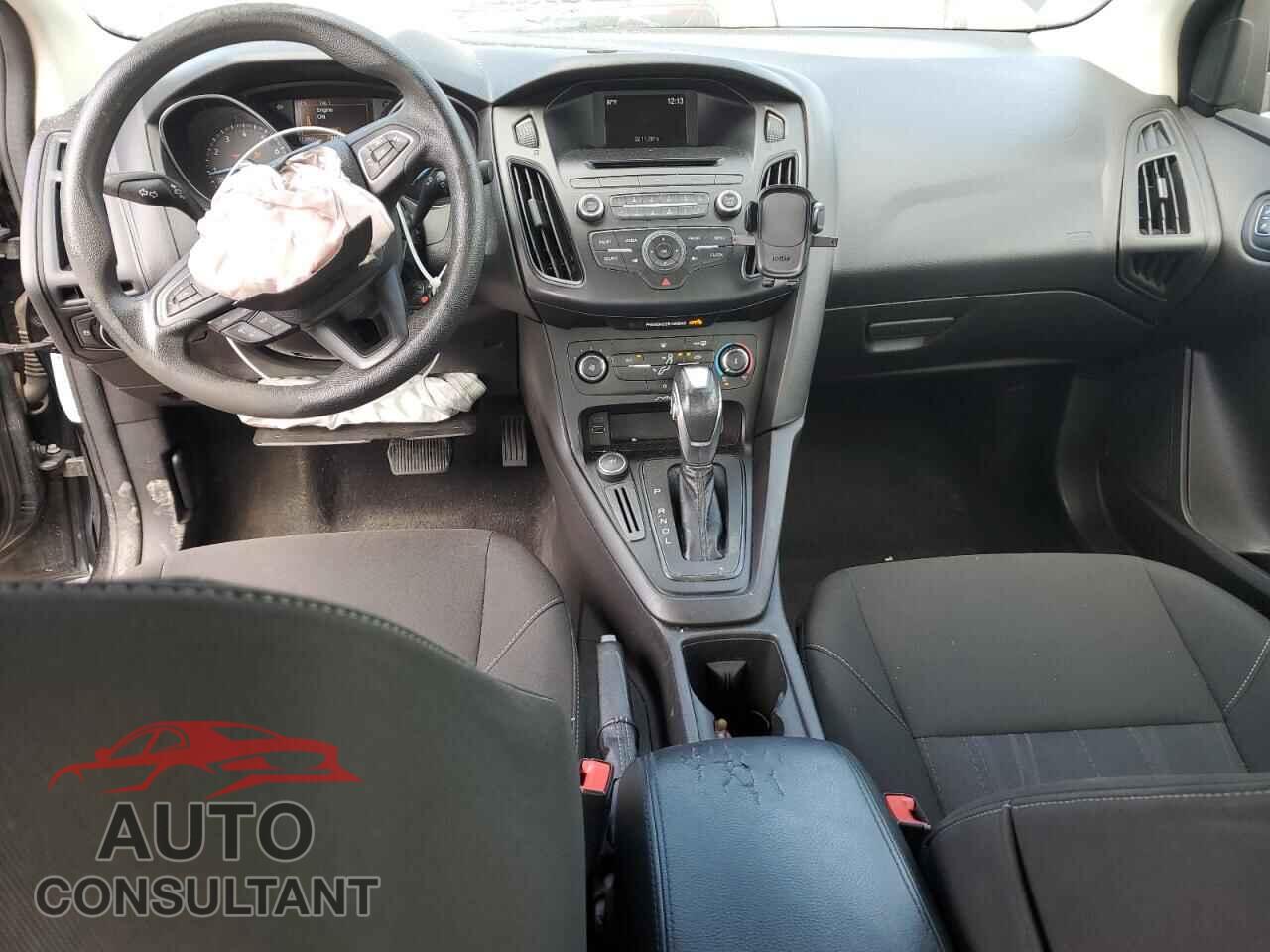 FORD FOCUS 2015 - 1FADP3F2XFL250012