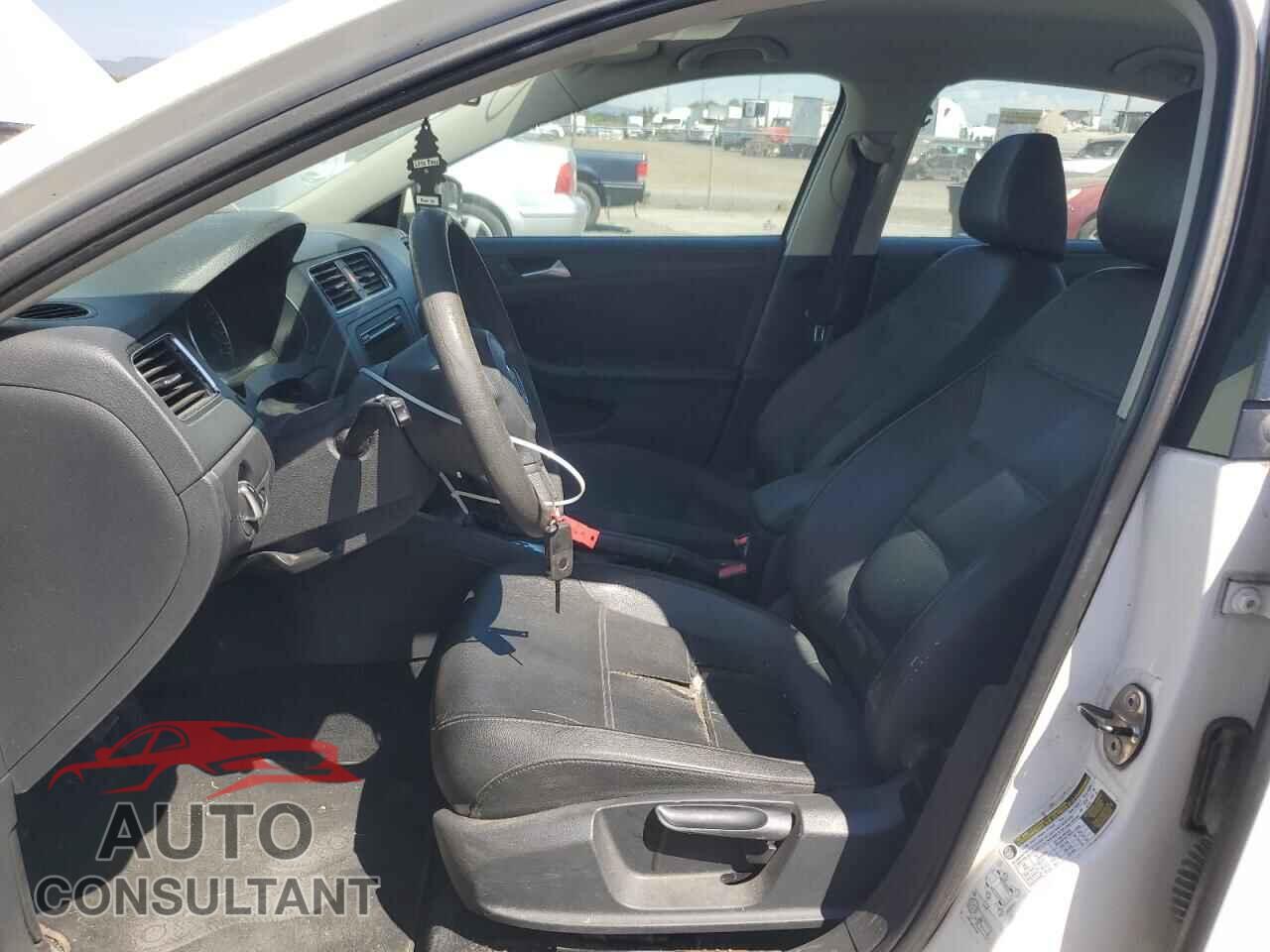 VOLKSWAGEN JETTA 2012 - 3VWDP7AJ1CM372345