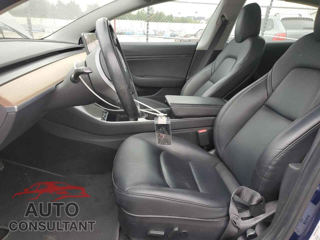 TESLA MODEL 3 2019 - 5YJ3E1EA9KF190469