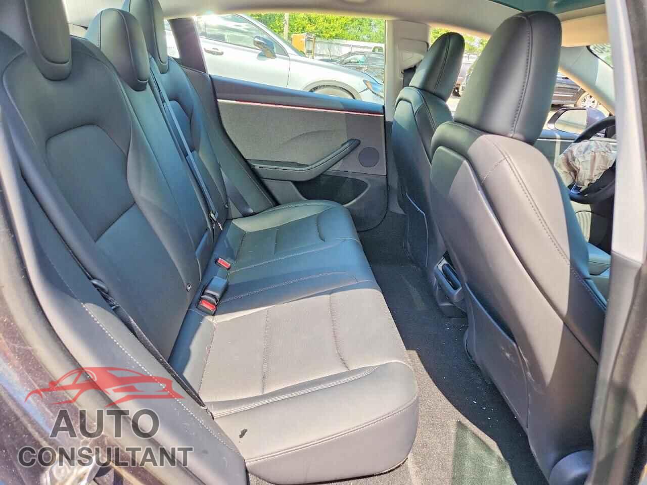 TESLA MODEL 3 2024 - 5YJ3E1EA9RF769469