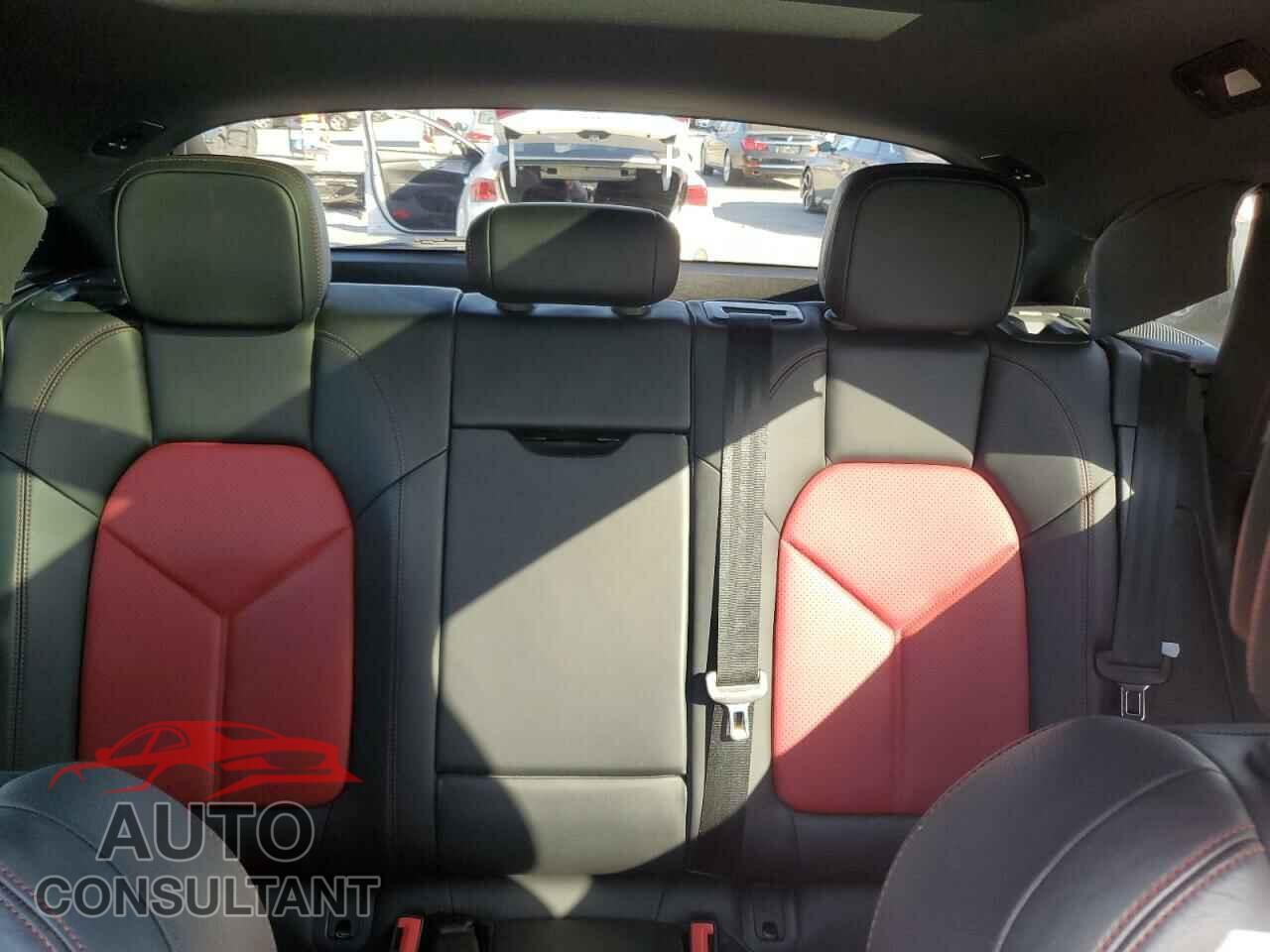 PORSCHE MACAN 2021 - WP1AA2A50MLB02182