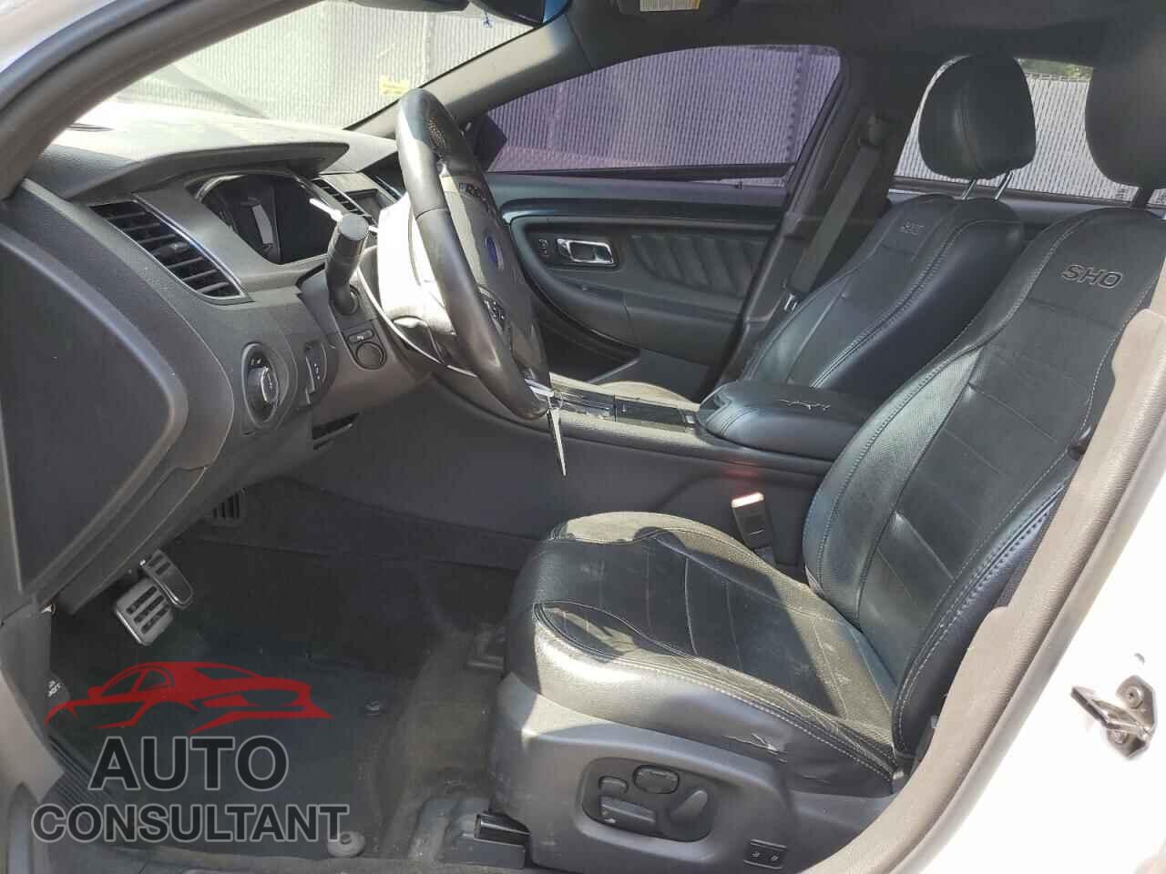 FORD TAURUS 2014 - 1FAHP2KT8EG112695