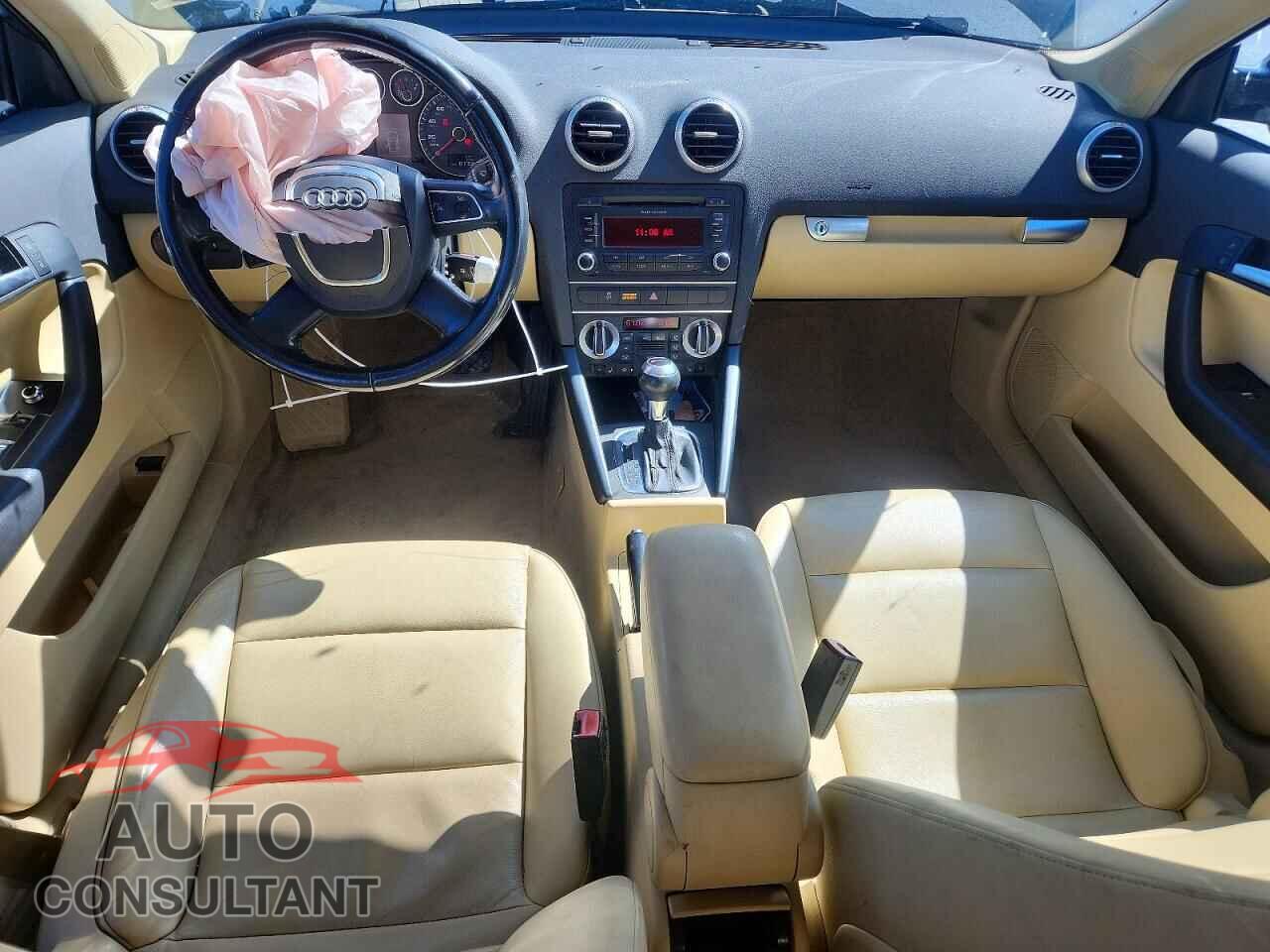 AUDI A3 2012 - WAUBJAFM9CA053877