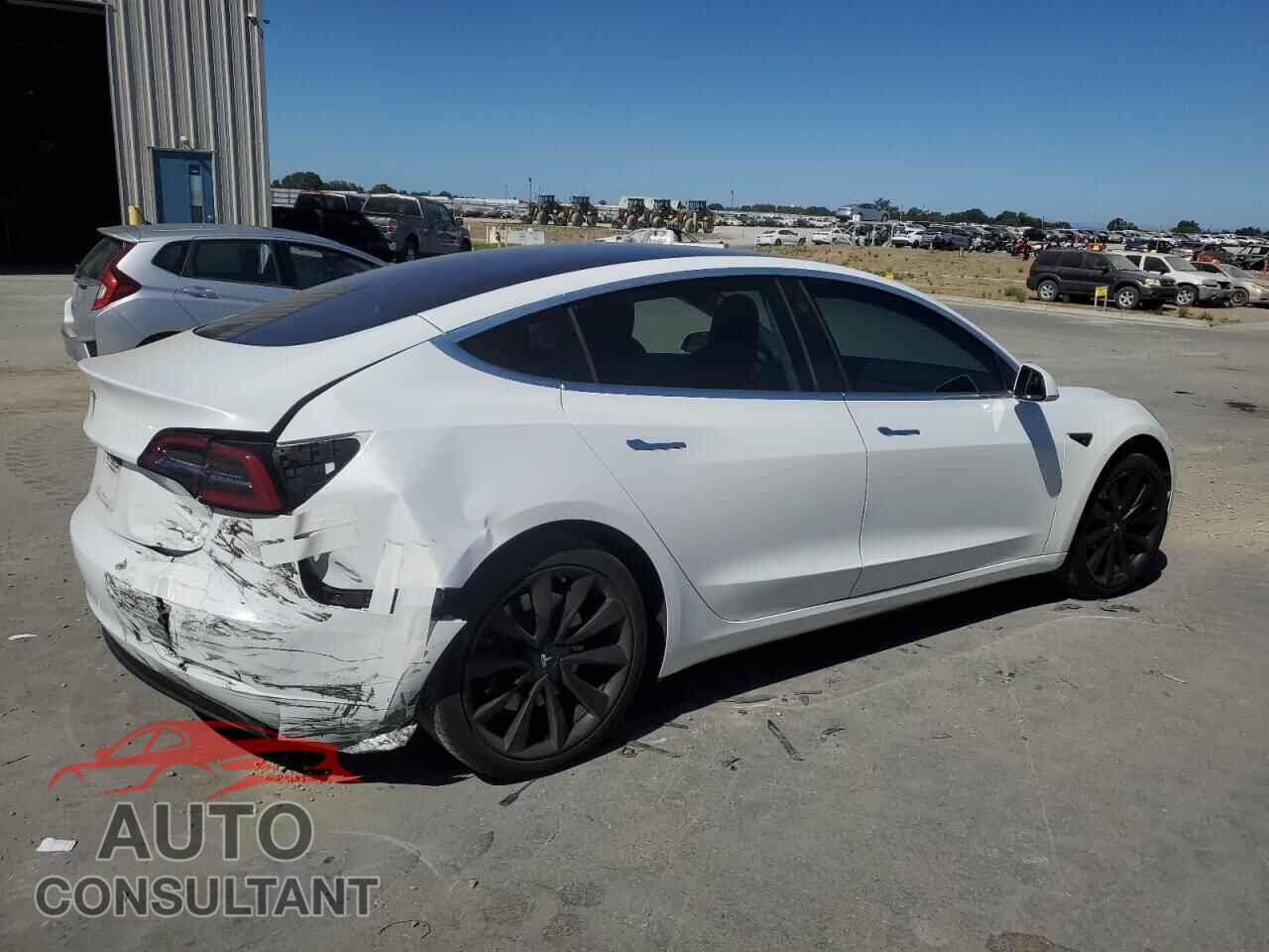 TESLA MODEL 3 2018 - 5YJ3E1EA7JF038799
